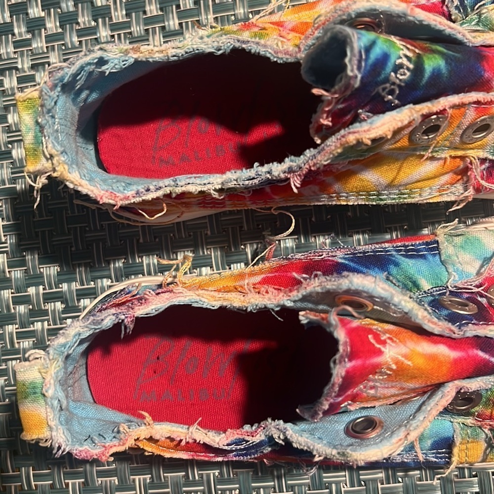 Blowfish Kids Slip On Malibu Sneakers - Picture 5 of 6